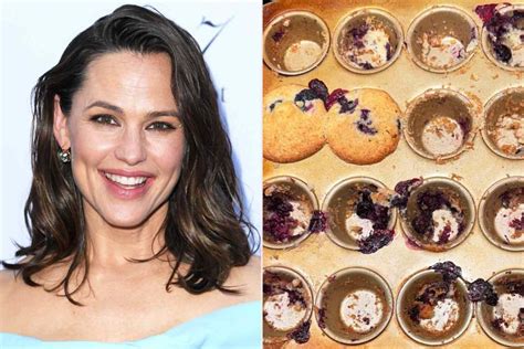 Jennifer Garner Posts Photos Of Her Blueberry Muffins And Jokes They