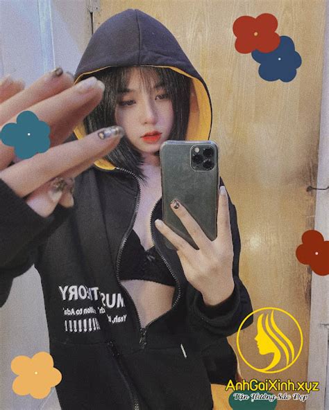 Ngọc Éng Nữ TikToker hot nhất nhì Việt Nam được ví như búp bê sống cực cute Ảnh gái xinh