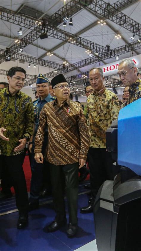 FOTO Momen Wapres Ma Ruf Amin Tinjau Pameran Otomotif GIIAS 2024