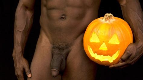 Full Frontal Naked Guy With A Jack Olantern Gallery Of Men