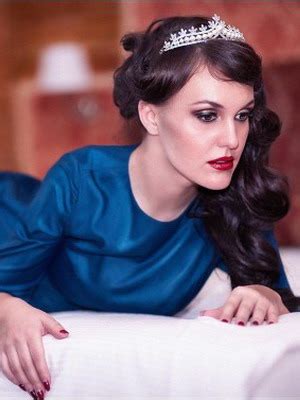 Ювелирная диадема: фото диадемы на голове, как надеть и как носить диадему