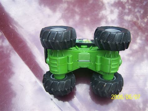 Grave Digger toy monster truck Mattel Inc. - Diecast & Toy Vehicles