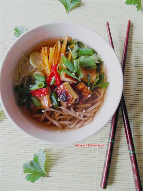 Orientalna zupa z makaronem soba i chrupiącymi warzywami Moje Makarony