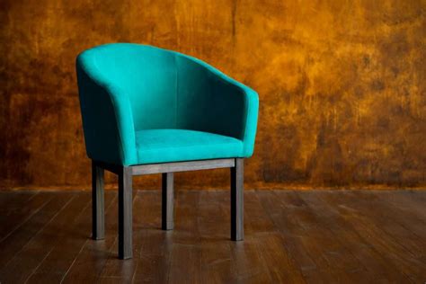 What Dining Chair Upholstery Should You Have in Your Dining Room?