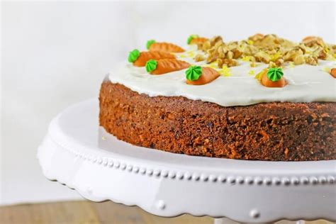 Carrot Cake mit Zitronen Frischkäse Topping KochForm