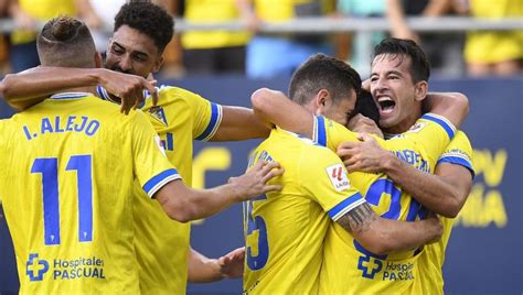 C Diz Alav S Sonr E En La Primera Jornada Tras A Os Estadio