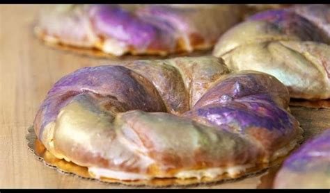 Inside The Mardi Gras King Cake Tradition New Orleans New Orleans