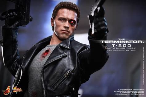 Hot Toys Is Back With The Battle Damaged T 800 From The Terminator ActionFigurePics