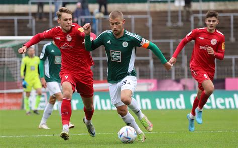 FC Homburg mit Pflichtsieg gegen Schlusslicht FC Rot Weiß Koblenz