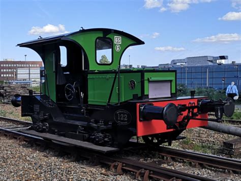 NS 100 (Oersik) / Rangeerlocs / Nederlands materieel | Treinfanaat