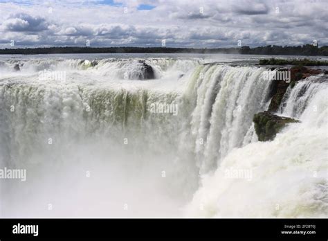 Garganta del Diablo, el lugar más importante de las Cataratas del ...