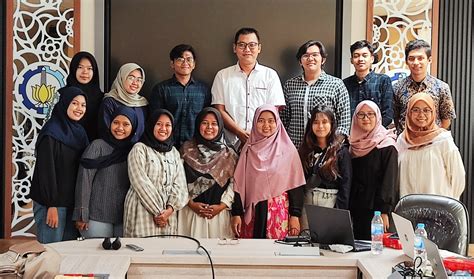 Workshop Membuat Presentasi Yang Menarik Pusat Kajian Potensi Daerah