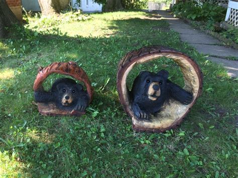 Chainsaw Carving Bears In Logs Https Facebook Halls Stick