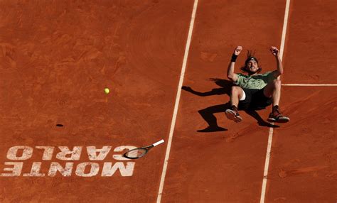 Tsitsipas não dá chances ao azarão Fokina e conquista o bicampeonato