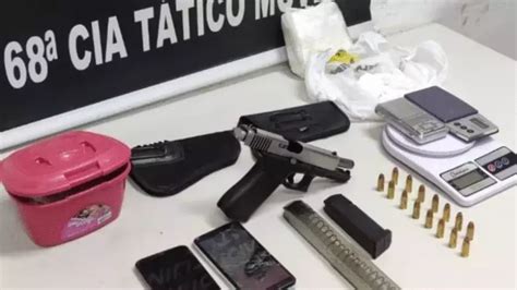 Homem extensa ficha criminal é preso drogas arma e munições em