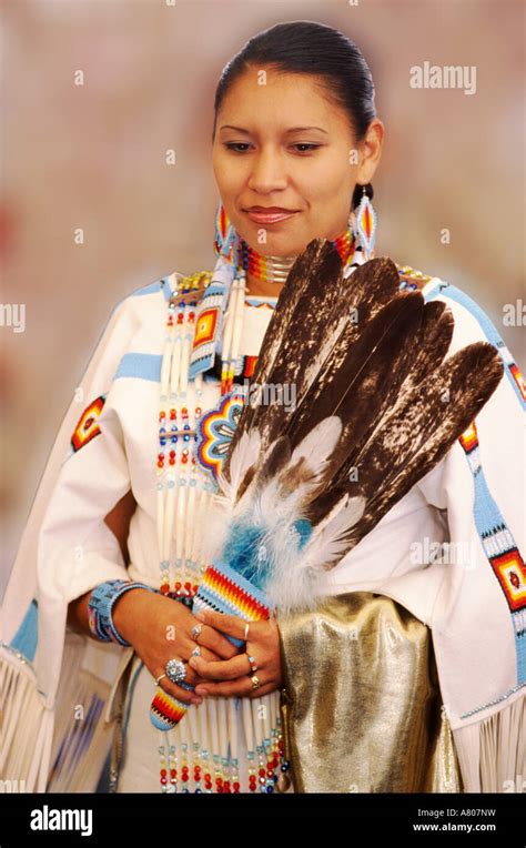 Usa Washington Seattle Young Southern Cheyenne Indian Woman Portrait