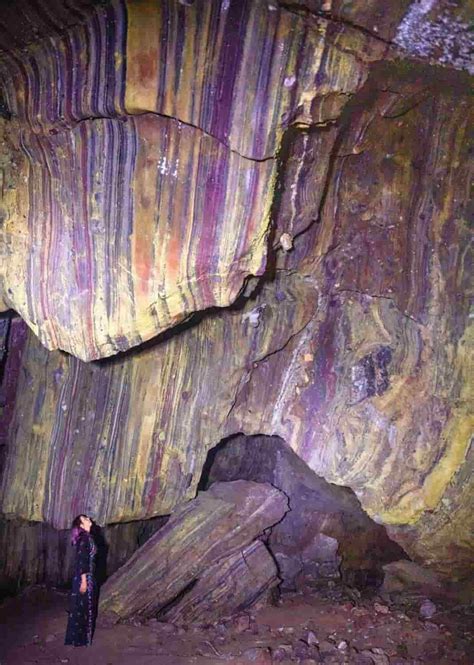 Rainbow Cave, Hormuz Island, Iran | Geology Page