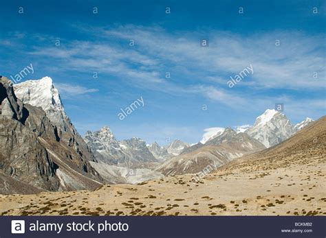 Himalayan Culture Hi Res Stock Photography And Images Alamy