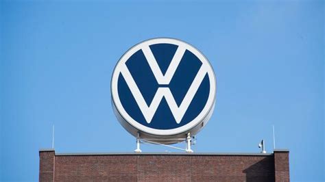 Vw Quartalszahlen Gewinn Von Volkswagen Schrumpft St Rker Als Erwartet