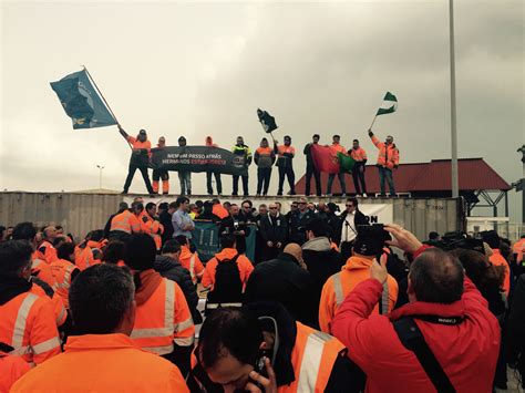 Spain Approves Port Reform Dockworkers Protest Ships And Ports