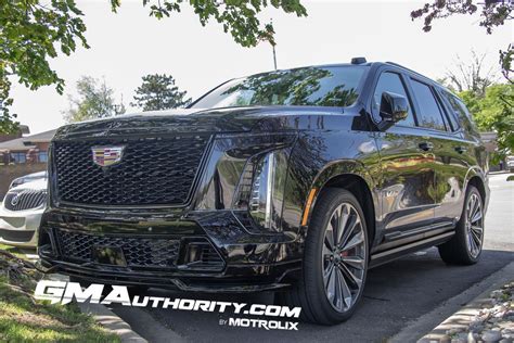 Cadillac Escalade V Prototype Spy Shots No Camo May