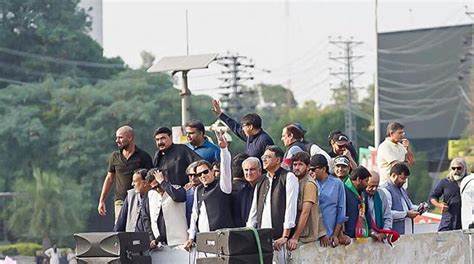 Th Day Of Pti S Long March Ends To Resume From Gujranwala