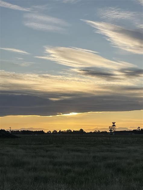 Sunset last night, Chch airport : r/chch