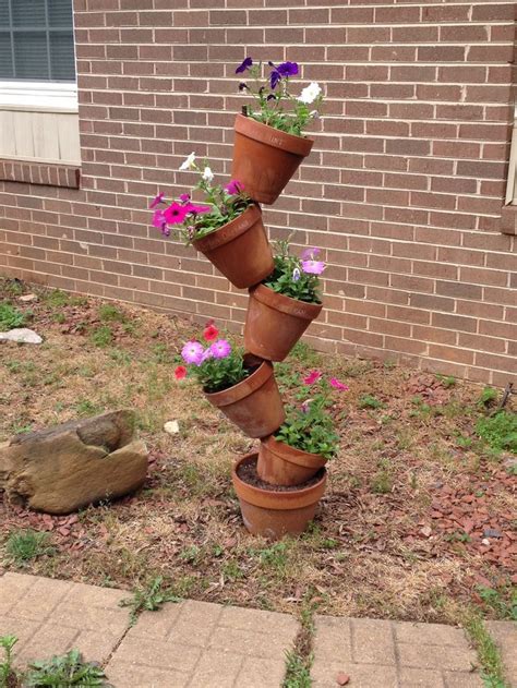 Dales Diy Topsy Turvy Flower Pots With Petunias Repurposed My Herb