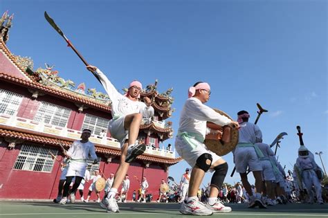 西港刈香i 請媽祖日遶境47 白鶴陣 趙守彥1960 數位島嶼