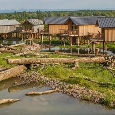 Lodges Nature S Jour Et Week End Parc Sainte Croix