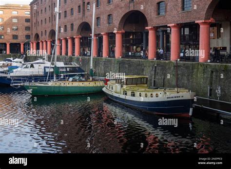Albert Dock Liverpool Stock Photo Alamy