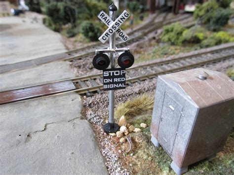 N Scale Crossing Signals Flashers And Sensors Model Railroader