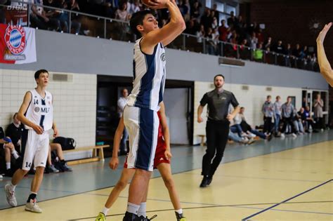 JBBL schlägt Deutschen Meister Bayern München USC Heidelberg