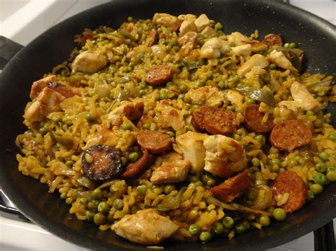 Paella Au Poulet Et Au Chorizo Fourchettes Et Pinceaux