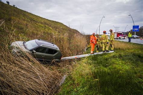 Auto Slingert Over A50 En Eindigt In De Sloot 112Brabant