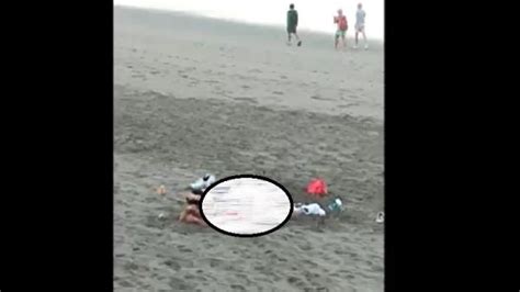 Heboh Video Pasangan Bule Cuek Berhubungan Intim Di Pantai Meski Ramai