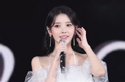 Iu Akan Hadir Di Indonesia Dengan Konser H E R Pada Dan April