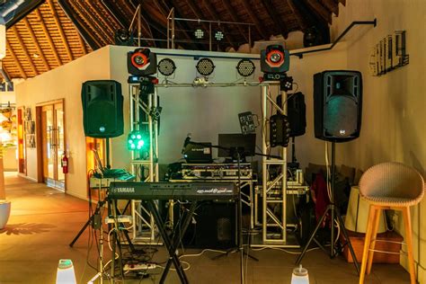 100 Free Photos Dj Sound System And Lighting Setup