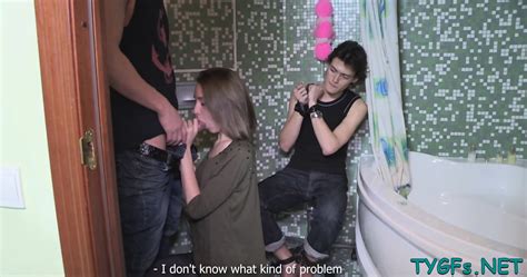 Admirable Brunette Girlfriend Foxy Di Adores Blowjobs A Lot Foxi Di