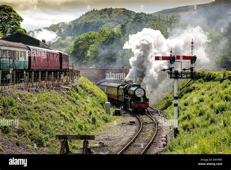 Llangollen Steam Train Hi Res Stock Photography And Images Alamy