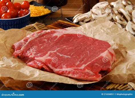 Uncooked Round Steak Stock Image Image Of Cooking Tender 21656851