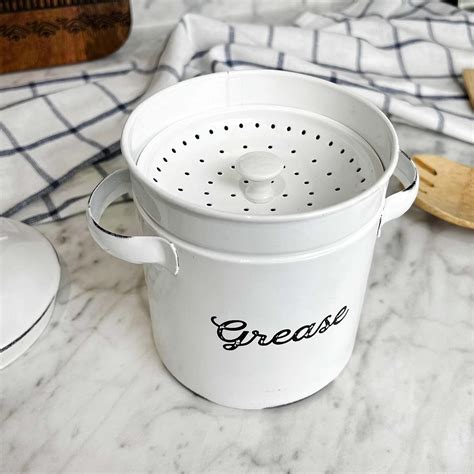 Buy Auldhome Enamelware Grease Container With Strainer Farmhouse Style