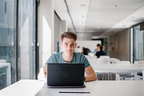 academics master  finance esade msc