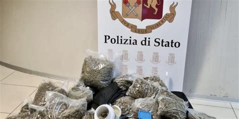 Trovati In Possesso Di Un Ingente Quantitativo Di Droga E Di Cartucce