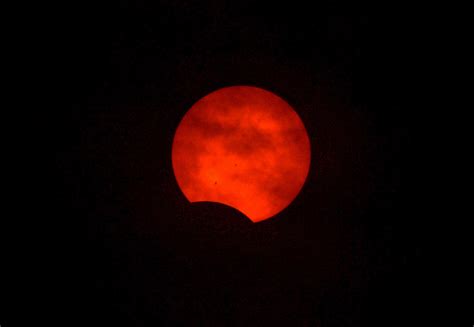 See It In Photos Ring Of Fire Annular Solar Eclipse Dazzles Viewers Cbs News