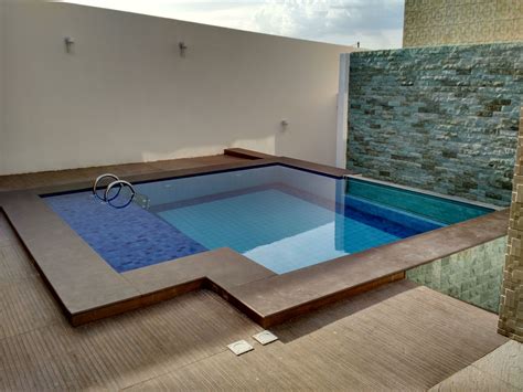 Borda De Piscina Em Dekton Keranium E Revestimento Em Pedra Juazeiro