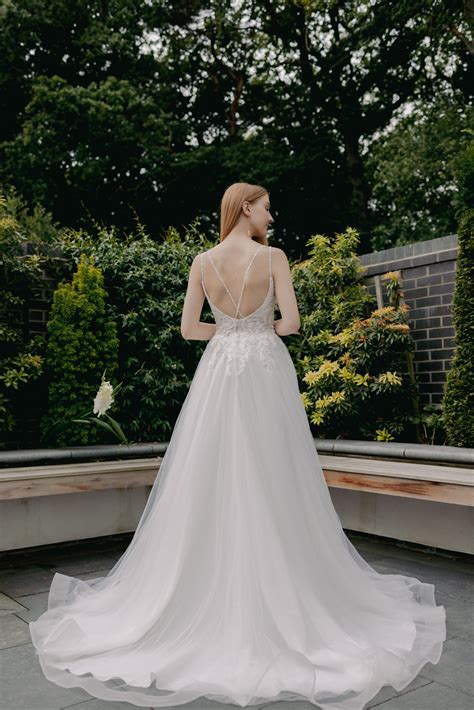 C353 Wedding Dress Beau Belles Wedding Dress Shop In Borrowash Derby