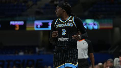 Kahleah Copper stepping into new roles for 2023 season | Chicago Sky News