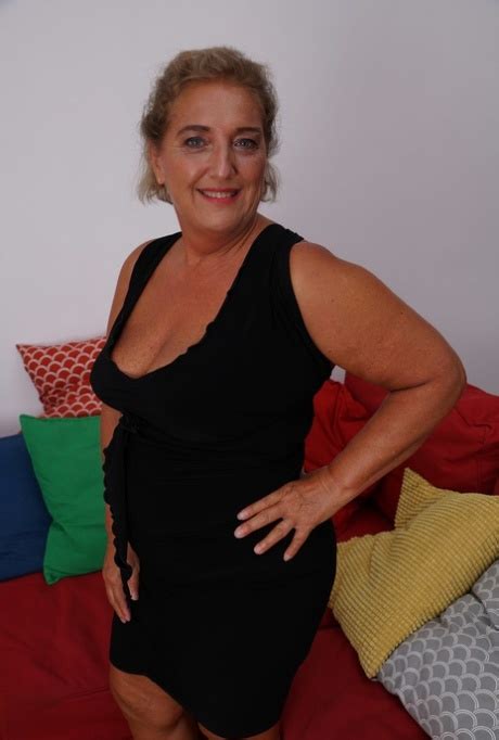 Free Mature Skirt Pictures IdealMature