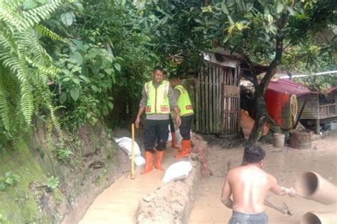 Banjir Lumpur Terjang Pemukiman Warga Balikpapan Kota